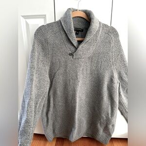 Banana Republic Men's Sweater Size L Gray